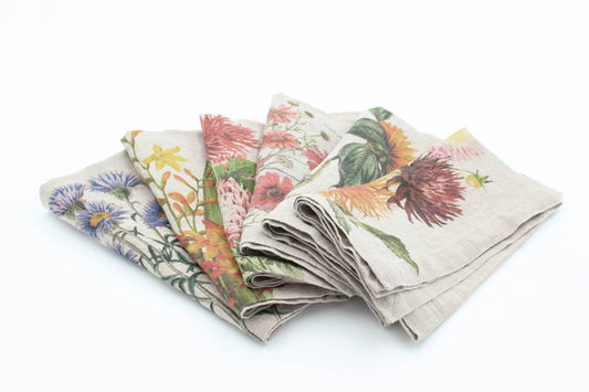 Linen napkin flowers