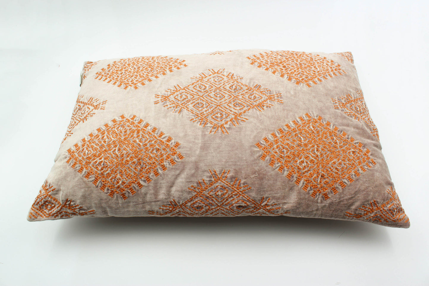 Velor cushion with embroidery L